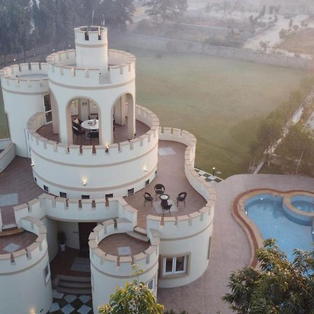 Stayvista'S Mystic Castle With Terrace, Swimming Pool, Lawn With Gazebo Dźajpur Zewnętrze zdjęcie