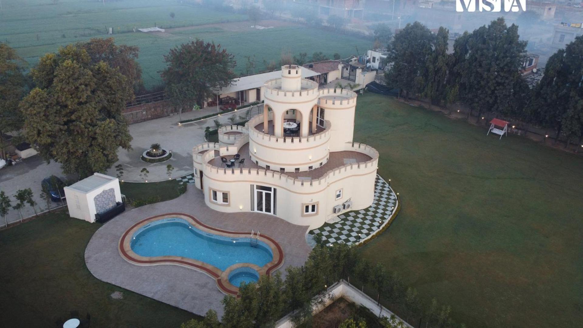 Stayvista'S Mystic Castle With Terrace, Swimming Pool, Lawn With Gazebo Dźajpur Zewnętrze zdjęcie